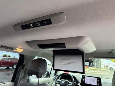 2023 Toyota Sienna XLE 7 Passenger