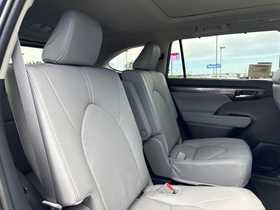 2026 Toyota Highlander Platinum