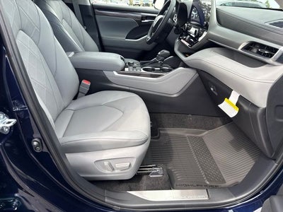 2026 Toyota Highlander Platinum