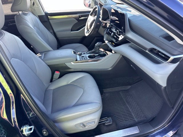 2025 Toyota Highlander Limited