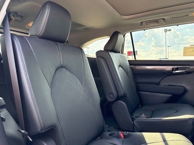 2026 Toyota Highlander Platinum