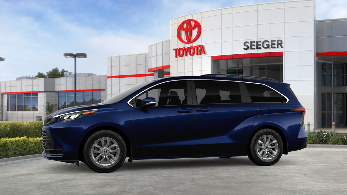 2026 Toyota Sienna LE
