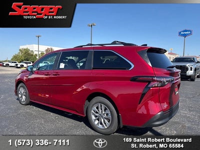 2026 Toyota Sienna LE