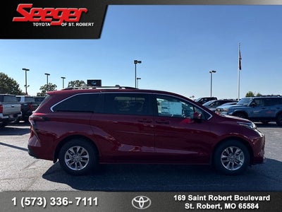 2026 Toyota Sienna LE