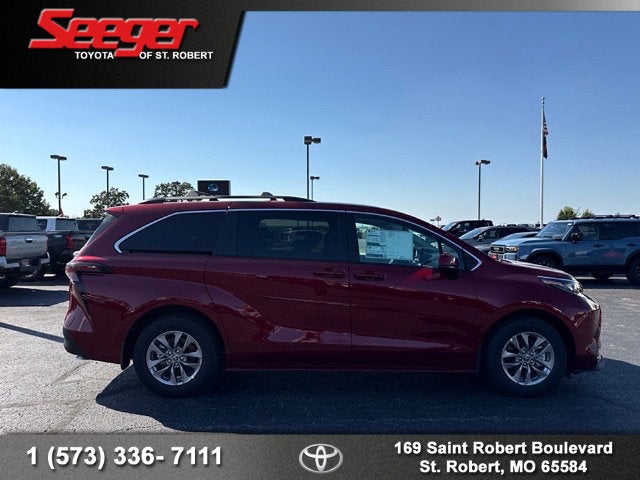 2026 Toyota Sienna LE