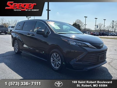 2024 Toyota Sienna LE 8 Passenger