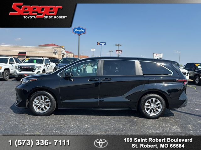 2024 Toyota Sienna LE 8 Passenger