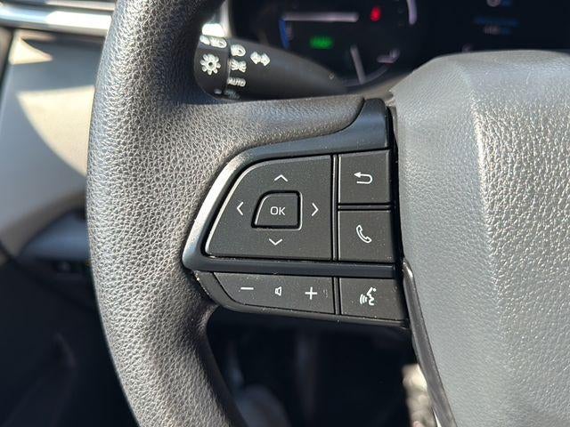 2024 Toyota Sienna LE 8 Passenger