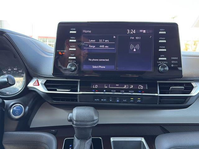 2024 Toyota Sienna LE 8 Passenger