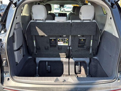 2024 Toyota Sienna LE 8 Passenger