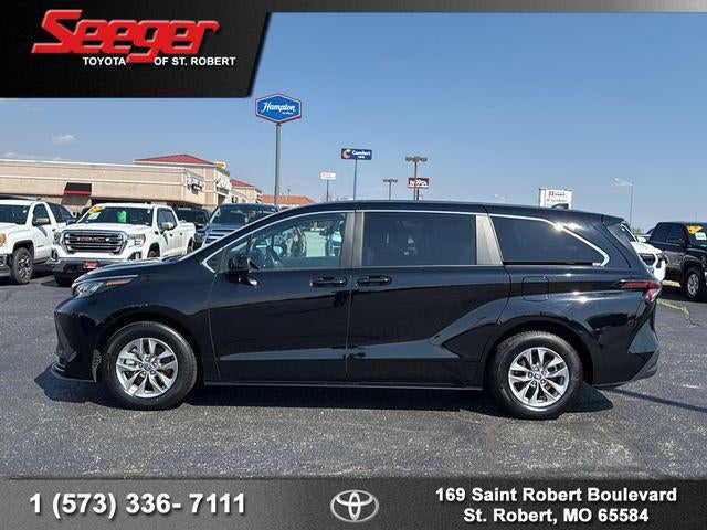 2024 Toyota Sienna LE 8 Passenger
