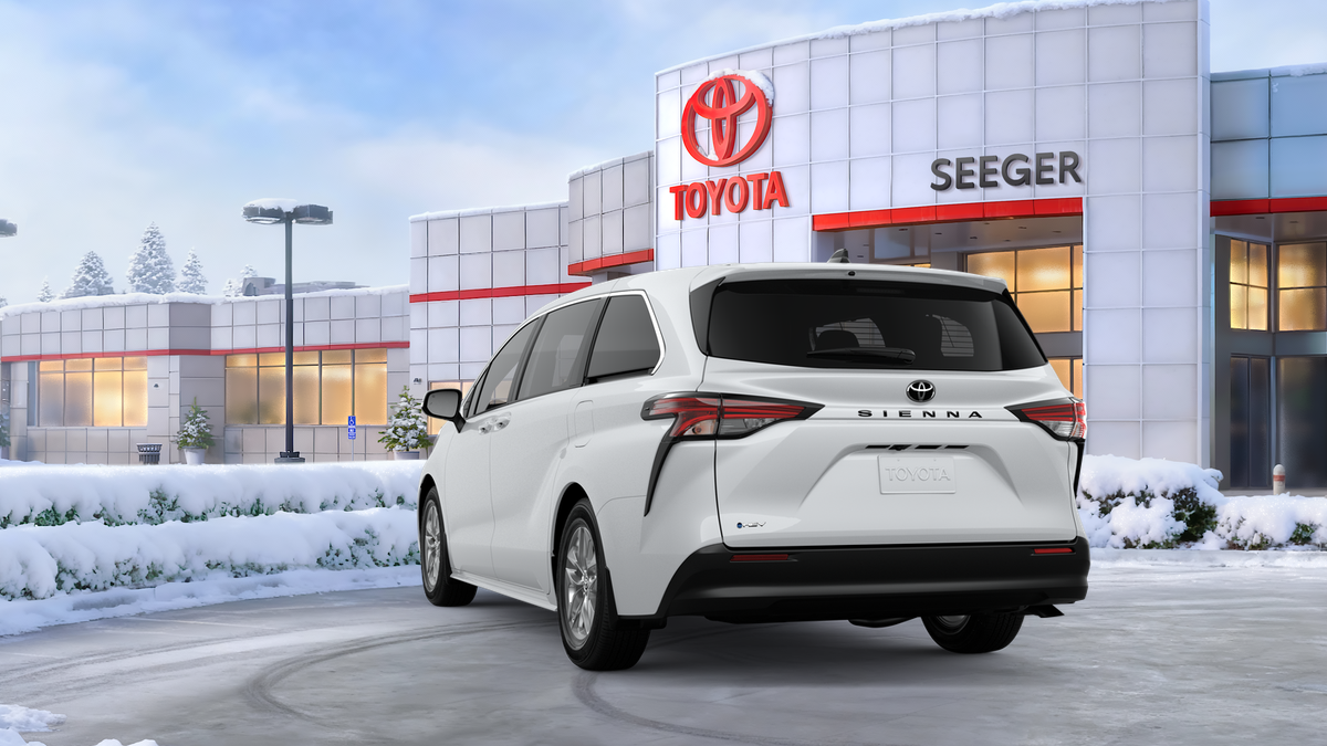 2026 Toyota Sienna LE