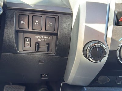 2018 Toyota TUNDRA 4X4 Platinum 5.7L V8