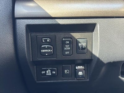 2019 Toyota TUNDRA 4X4 SR5 CrewMax