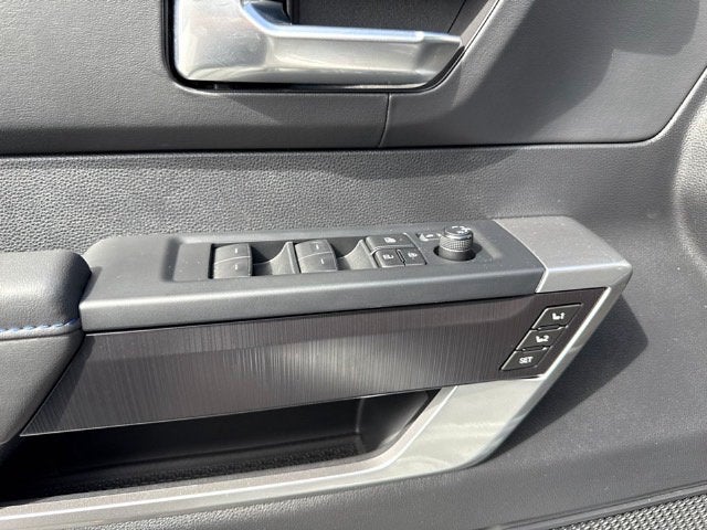 2023 Toyota Tundra Hybrid Platinum