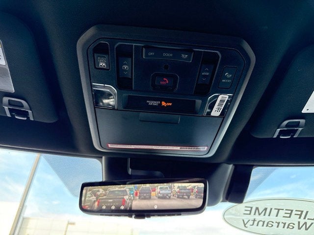 2023 Toyota Tundra Hybrid Platinum