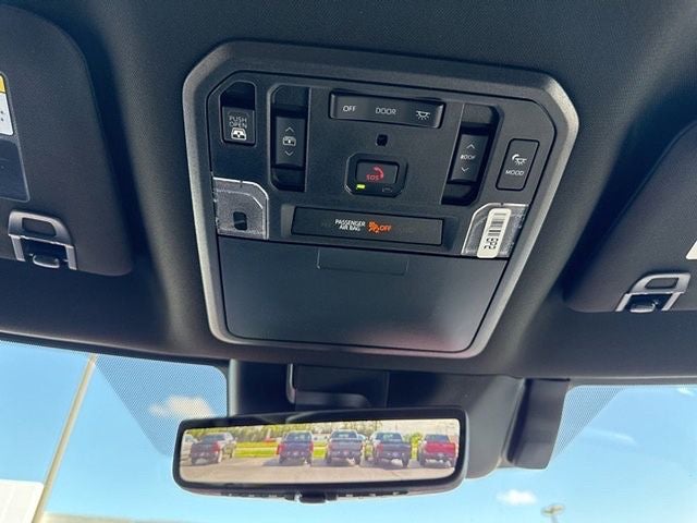 2026 Toyota Tundra i-FORCE MAX Platinum i-FORCE MAX