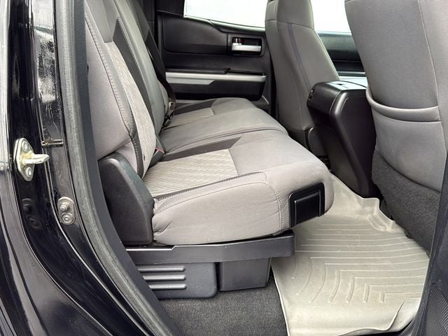 2016 Toyota TUNDRA 4X4 SR5