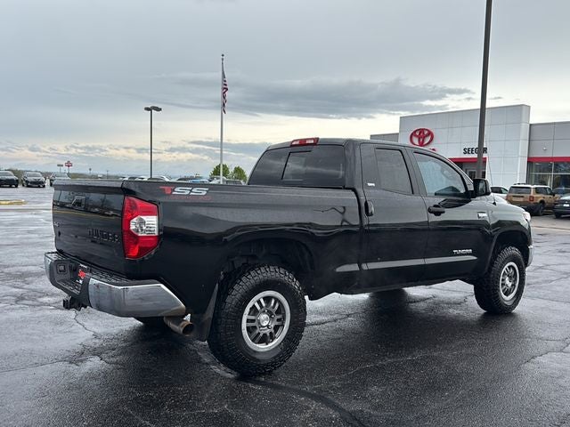 2016 Toyota TUNDRA 4X4 SR5