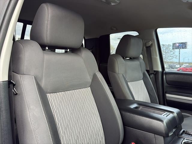 2016 Toyota TUNDRA 4X4 SR5