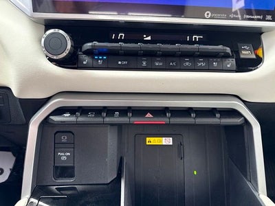 2023 Toyota Tundra Hybrid Capstone