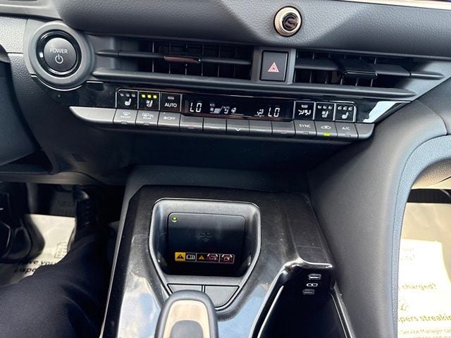 2025 Toyota Crown Signia Limited