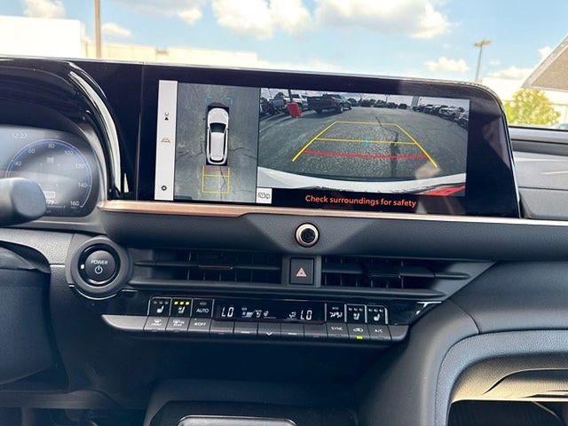2025 Toyota Crown Signia Limited