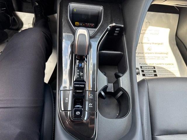 2025 Toyota Crown Signia Limited