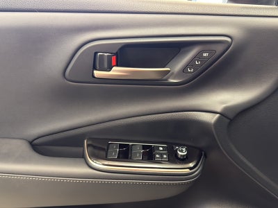 2025 Toyota Toyota Crown Signia Limited