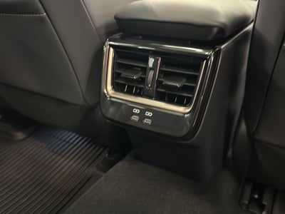 2025 Toyota Toyota Crown Signia Limited