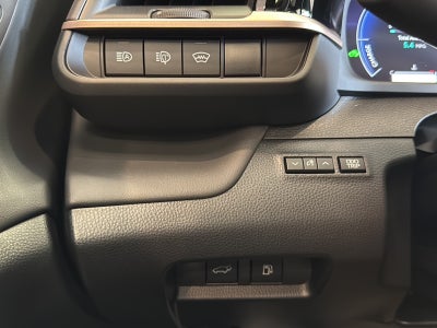 2025 Toyota Toyota Crown Signia Limited