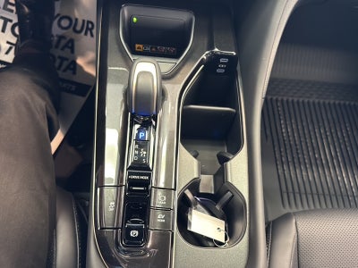 2025 Toyota Toyota Crown Signia Limited