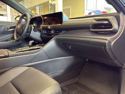 2025 Toyota Toyota Crown Signia Limited