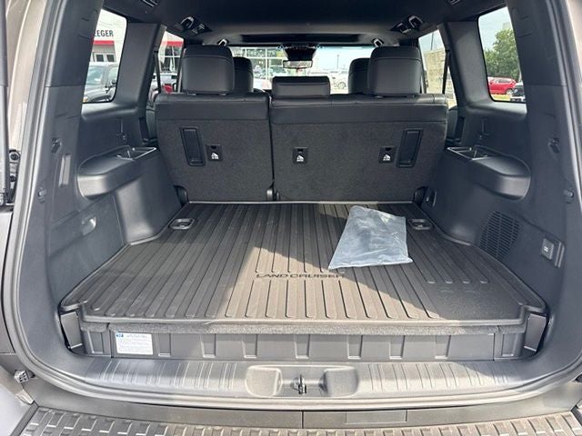 2027 Toyota Land Cruiser Base
