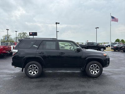 2024 Toyota 4RUNNER TRD Off-Road