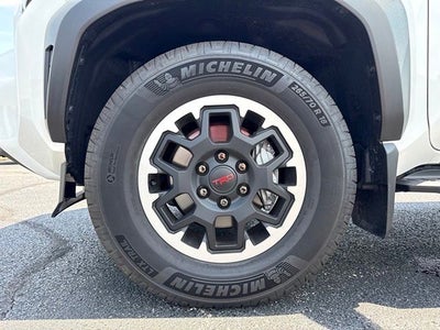 2025 Toyota 4Runner i-FORCE MAX Hybrid TRD Off Road