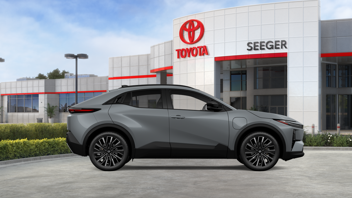 2026 Toyota C-HR XSE