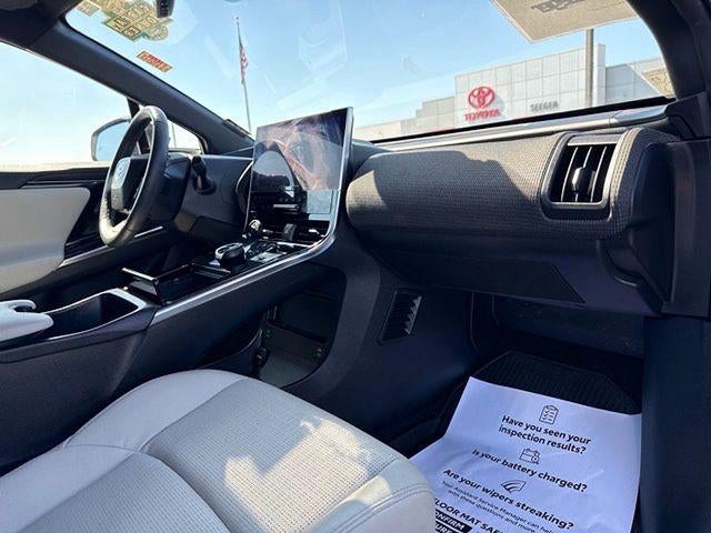 2023 Toyota bZ4X Limited