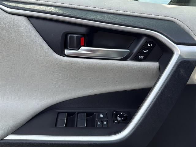 2019 Toyota RAV4 HYBRID Limited