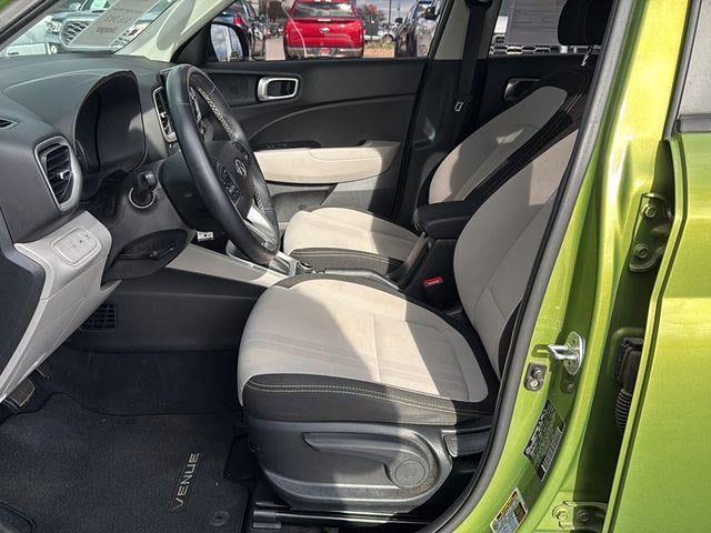 2022 Hyundai Venue SEL