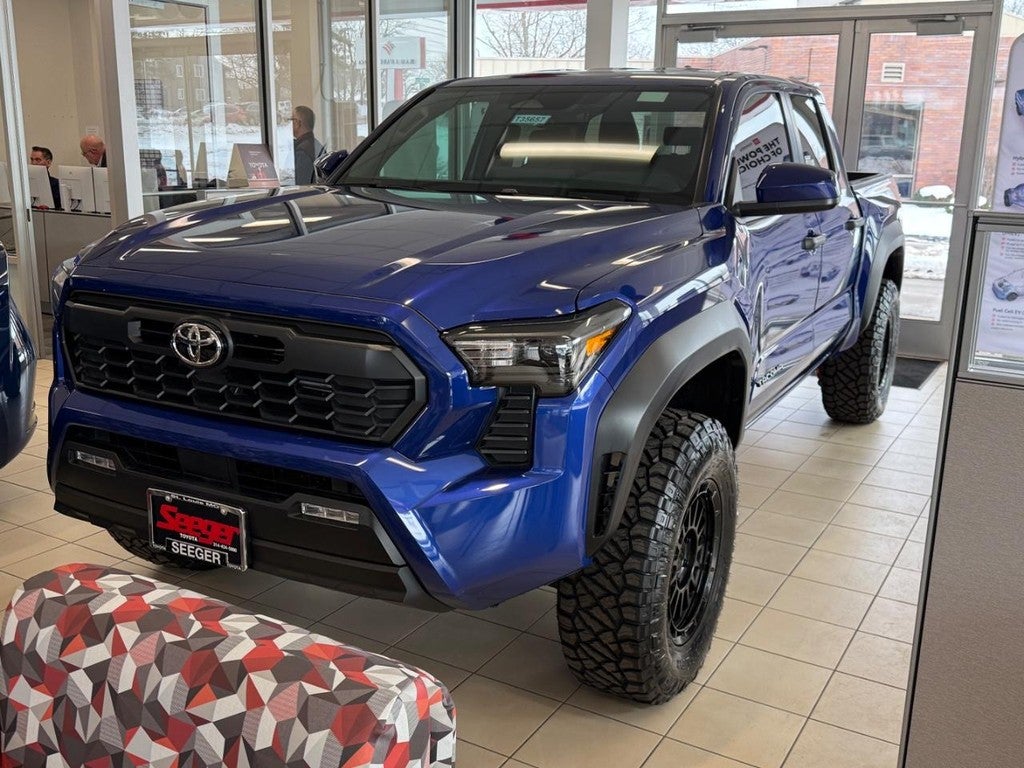 2025 Toyota Tacoma TRD Off-Road