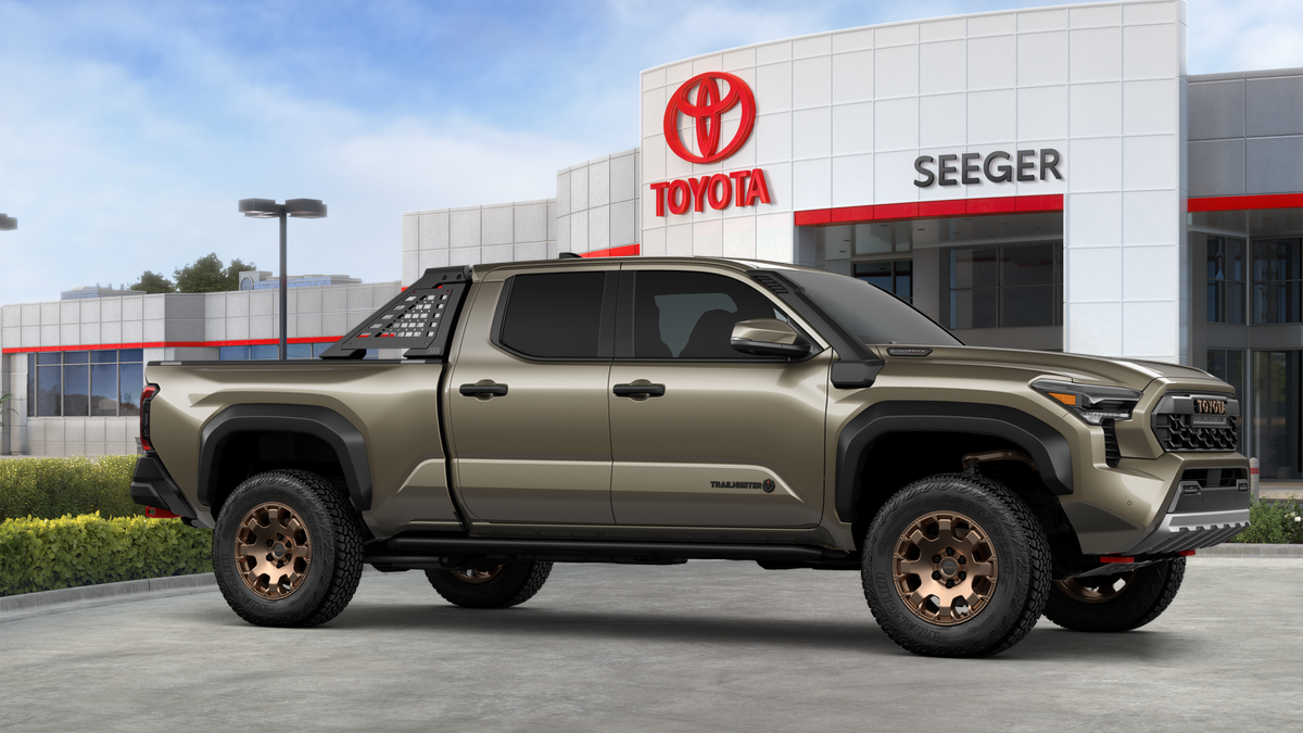 2026 Toyota Tacoma Hybrid Trailhunter