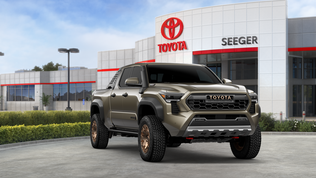 2026 Toyota Tacoma Hybrid Trailhunter