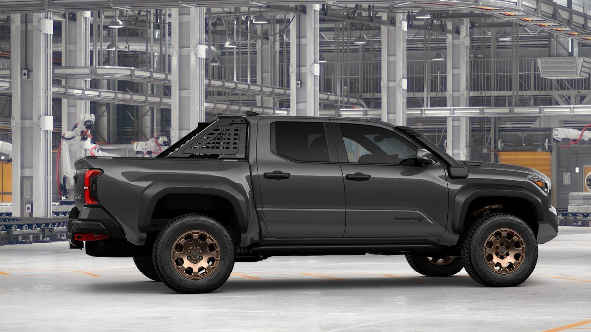 2026 Toyota Tacoma i-FORCE MAX Trailhunter