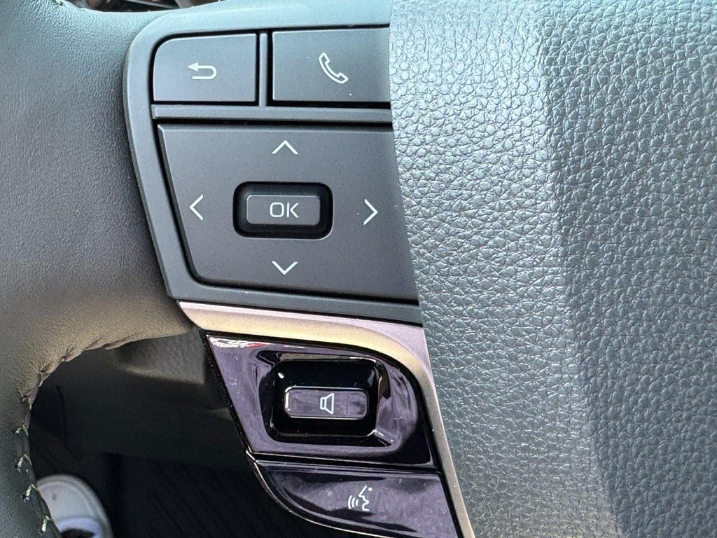 2026 Toyota Camry XLE AWD (Natl)