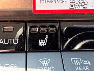 2026 Toyota Camry XLE AWD (Natl)