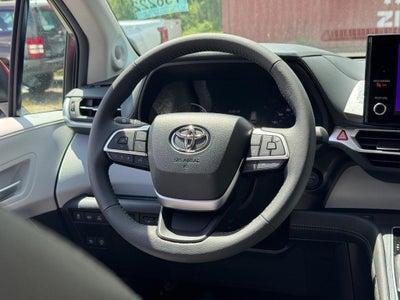 2026 Toyota Sienna XLE