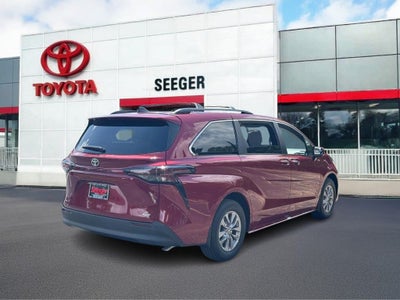 2026 Toyota Sienna XLE