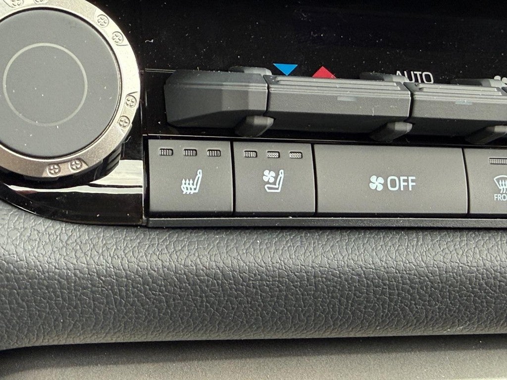 2026 Toyota Tundra i-FORCE MAX Limited i-FORCE MAX