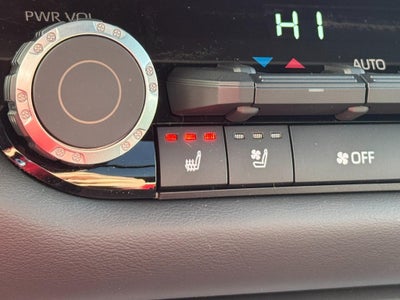 2025 Toyota Tundra i-FORCE MAX Platinum i-FORCE MAX